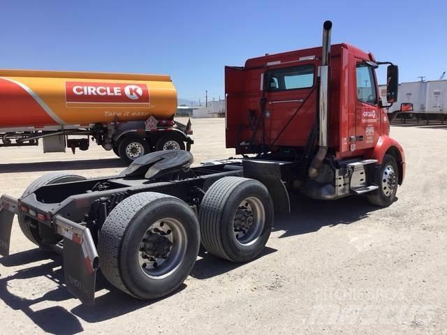 Volvo VNR Sattelzugmaschinen