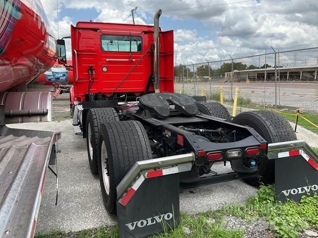 Volvo VNR Sattelzugmaschinen