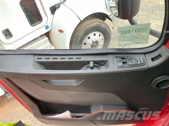 Volvo VNR Sattelzugmaschinen