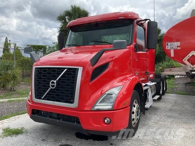 Volvo VNR Sattelzugmaschinen