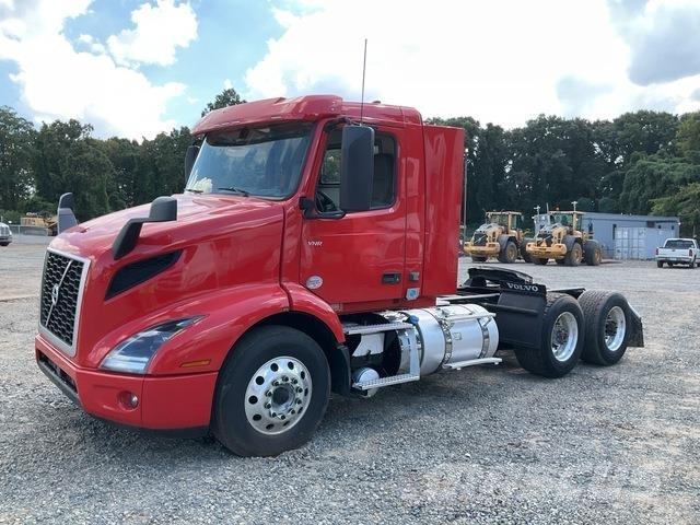 Volvo VNR300 Sattelzugmaschinen