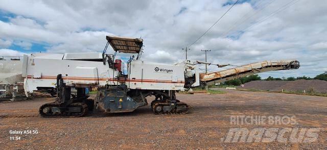 Wirtgen 2100DC Asphaltfräsen