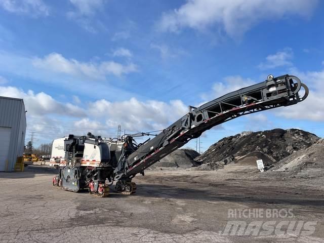 Wirtgen W150 Asphaltfräsen