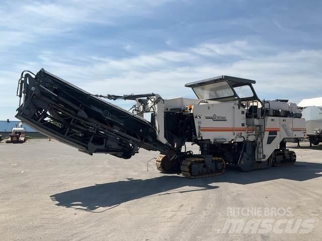 Wirtgen W2100 Asphaltfräsen