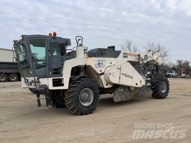 Wirtgen WR2000 Erdbauwalzen