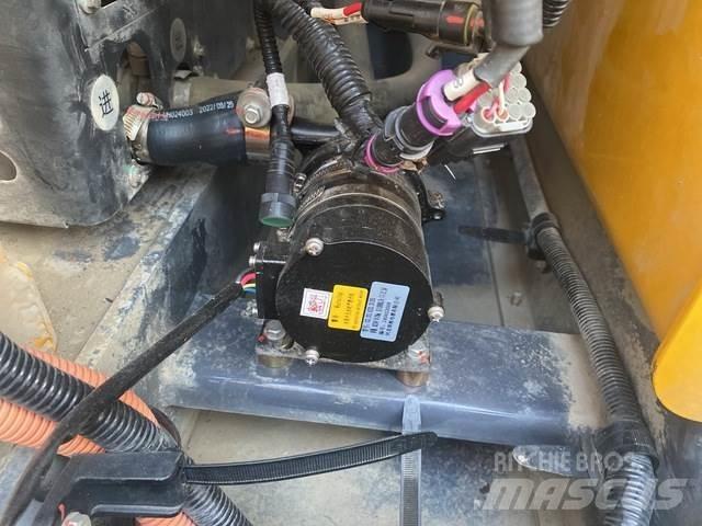 XCMG XE215E Raupenbagger