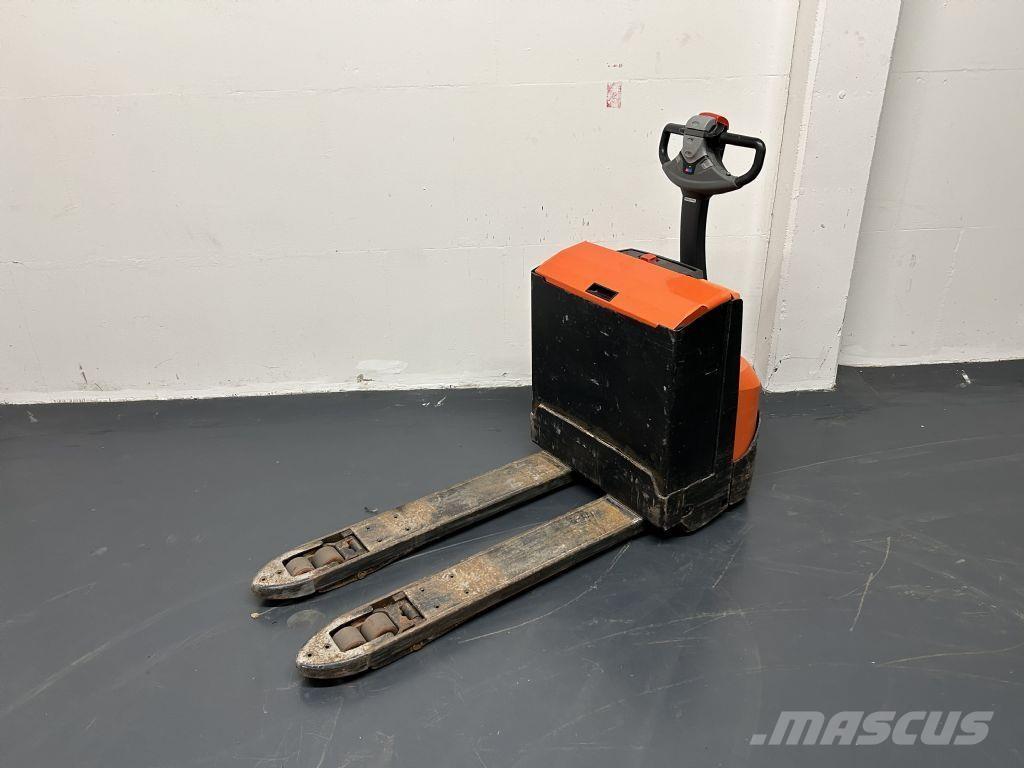BT LWE200 - Lithium Ion Niedergabelstapler