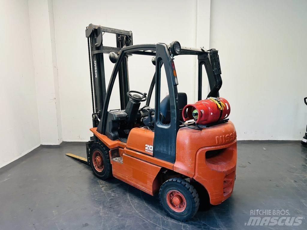 Nissan UD02A20PQ LPG heftrucks