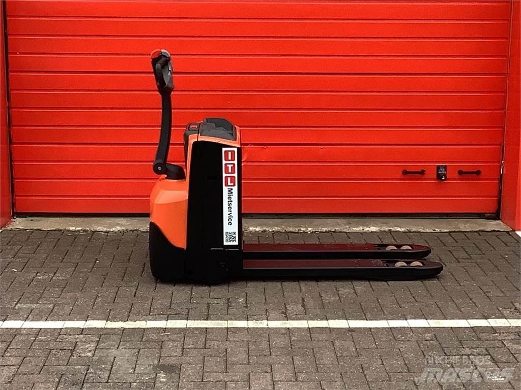 Toyota LWE180 Niedergabelstapler