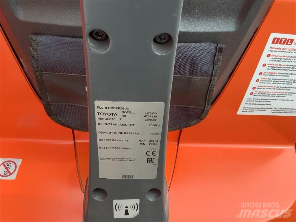 Toyota LWE200 Niedergabelstapler
