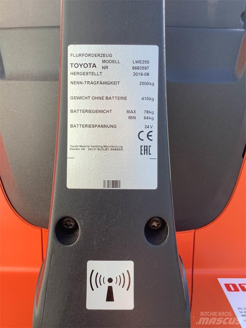 Toyota LWE250 Niedergabelstapler