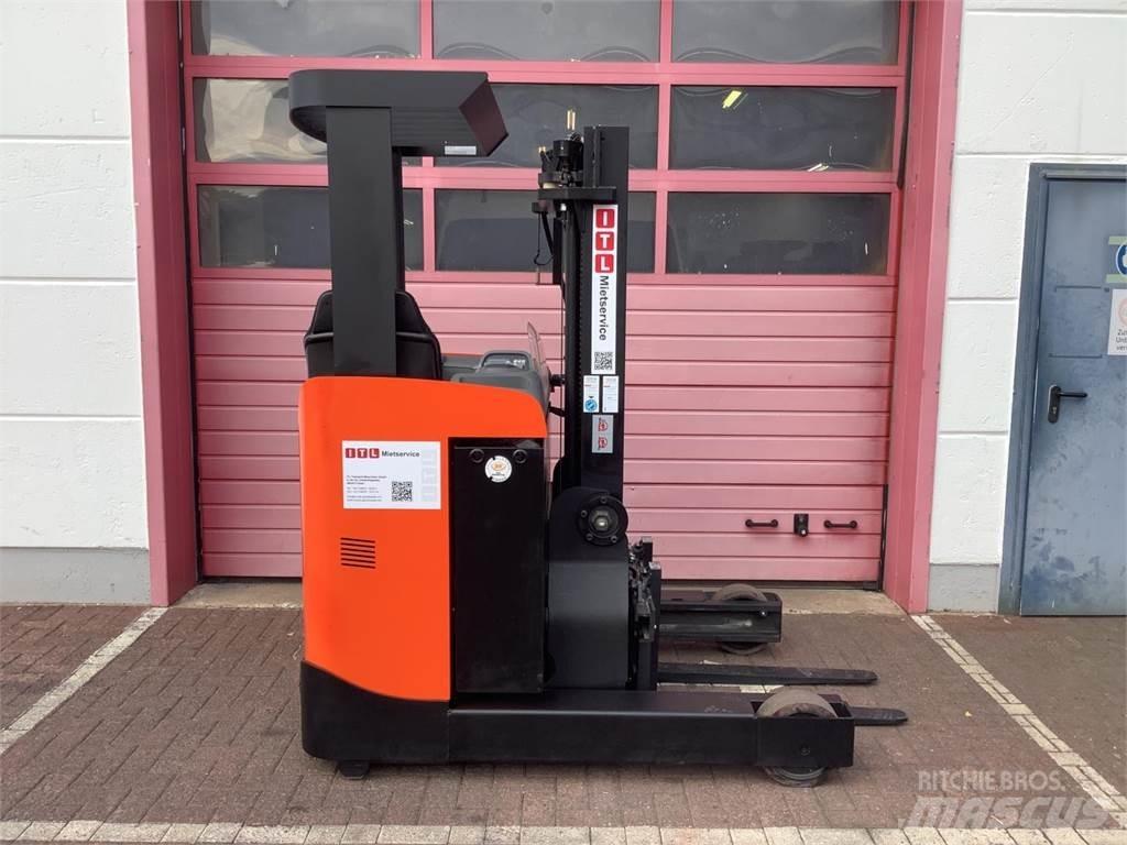 Toyota RRE120B Schubmaststapler