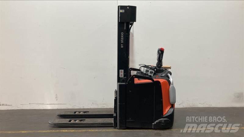 Toyota SPE160L Deichselstapler