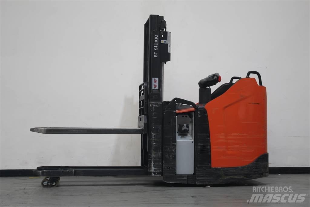 Toyota SPE200D Deichselstapler