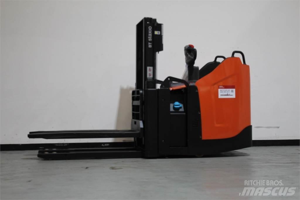Toyota SPE200D Deichselstapler
