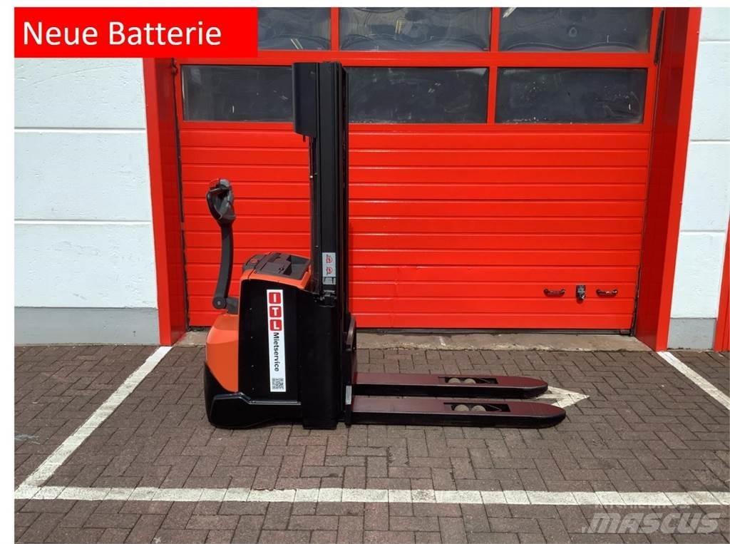 Toyota SWE140 Deichselstapler