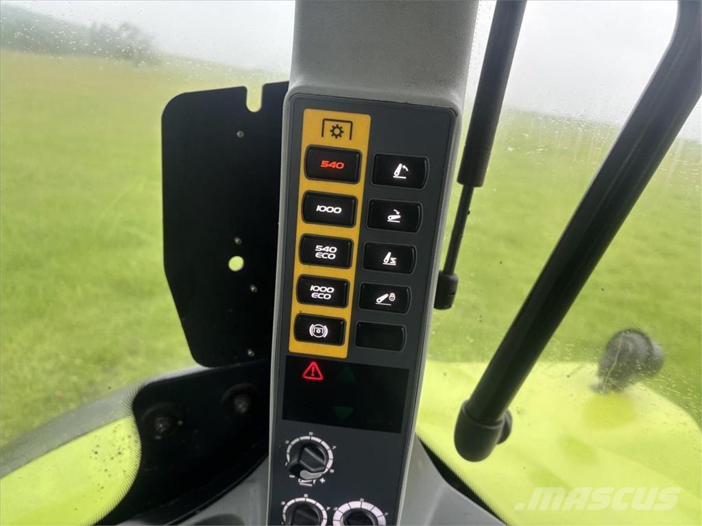 CLAAS ARION 610 Traktoren