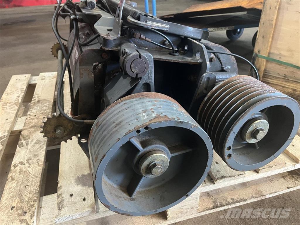 CLAAS CORN CRACKER Sonstige Landmaschinen