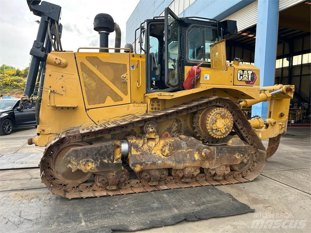 CAT D8T Bulldozer