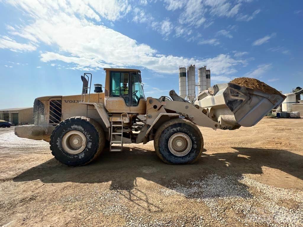Volvo L180F Radlader