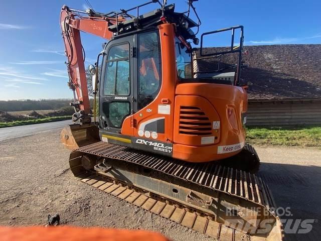 Doosan DX140LCR Raupenbagger