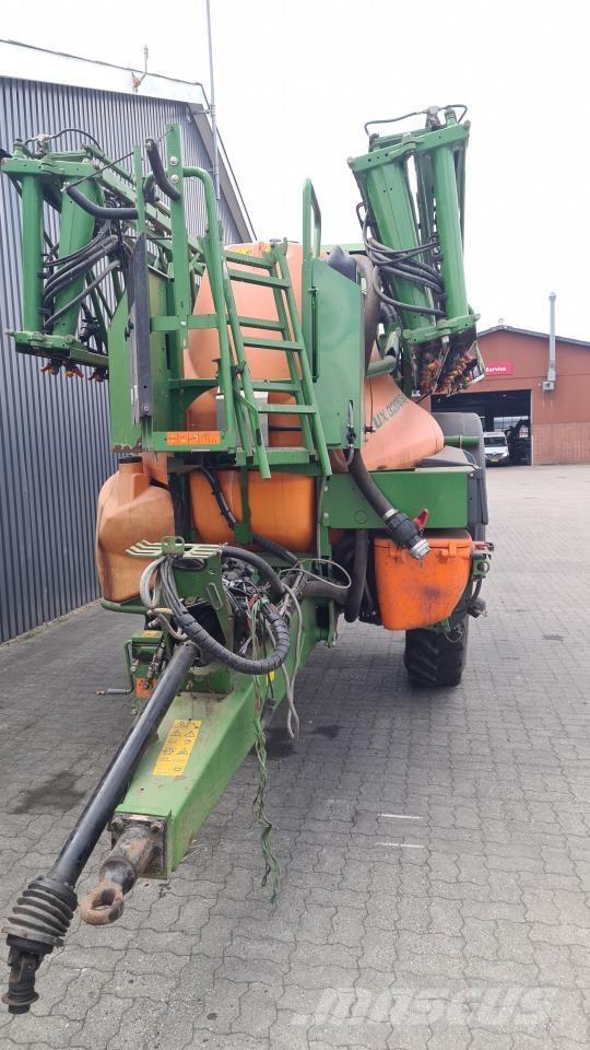 Amazone UX3200 Anhängespritzen