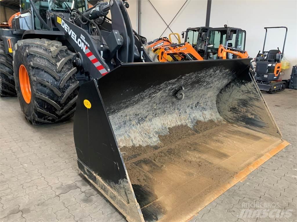 Develon DL280-7 Radlader