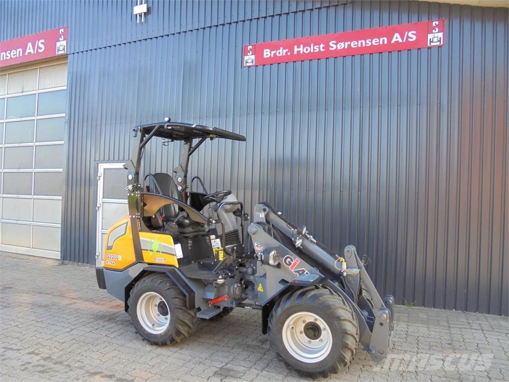 GiANT G2200EX Minilader
