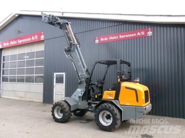 GiANT V5003TELE Minilader