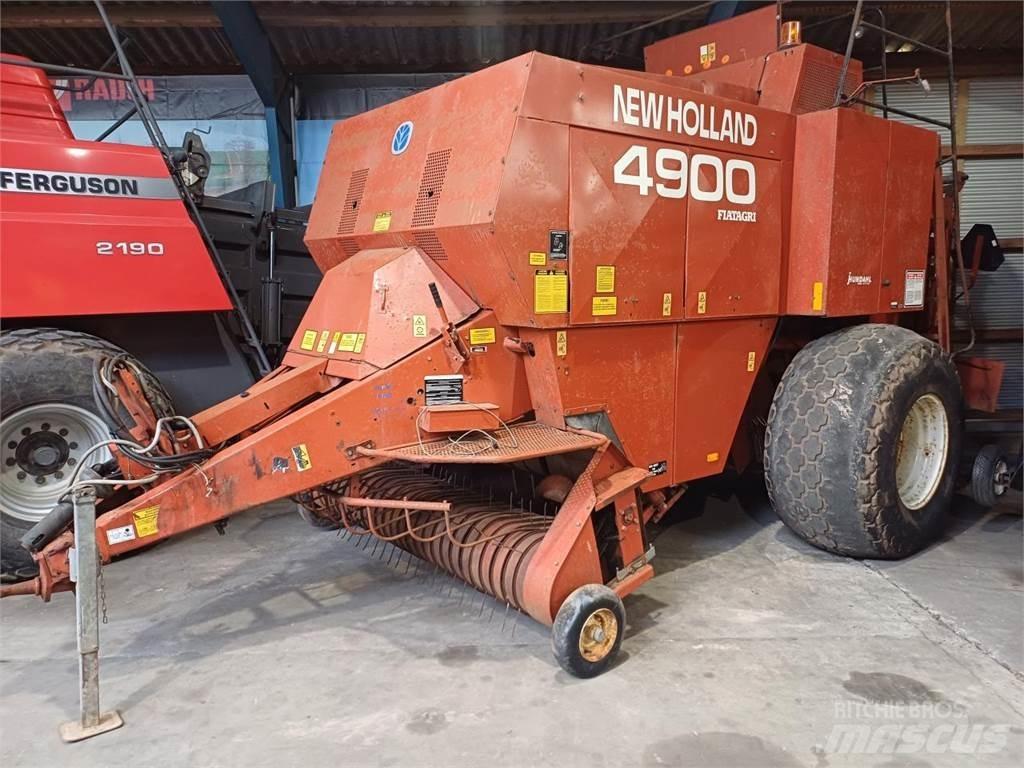 Hesston 4900 Quaderpressen