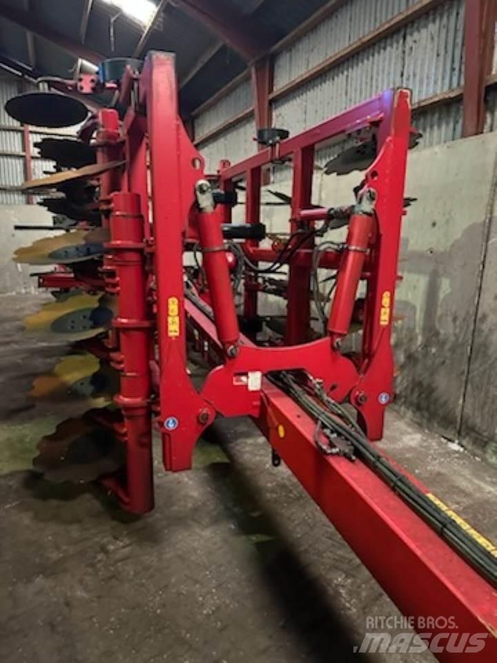 Horsch TIGER 4 MT Scheibeneggen