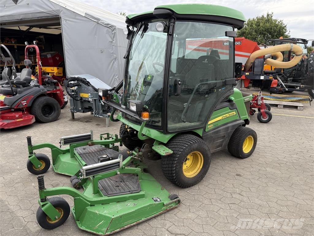 John Deere 1585 Geräteträger