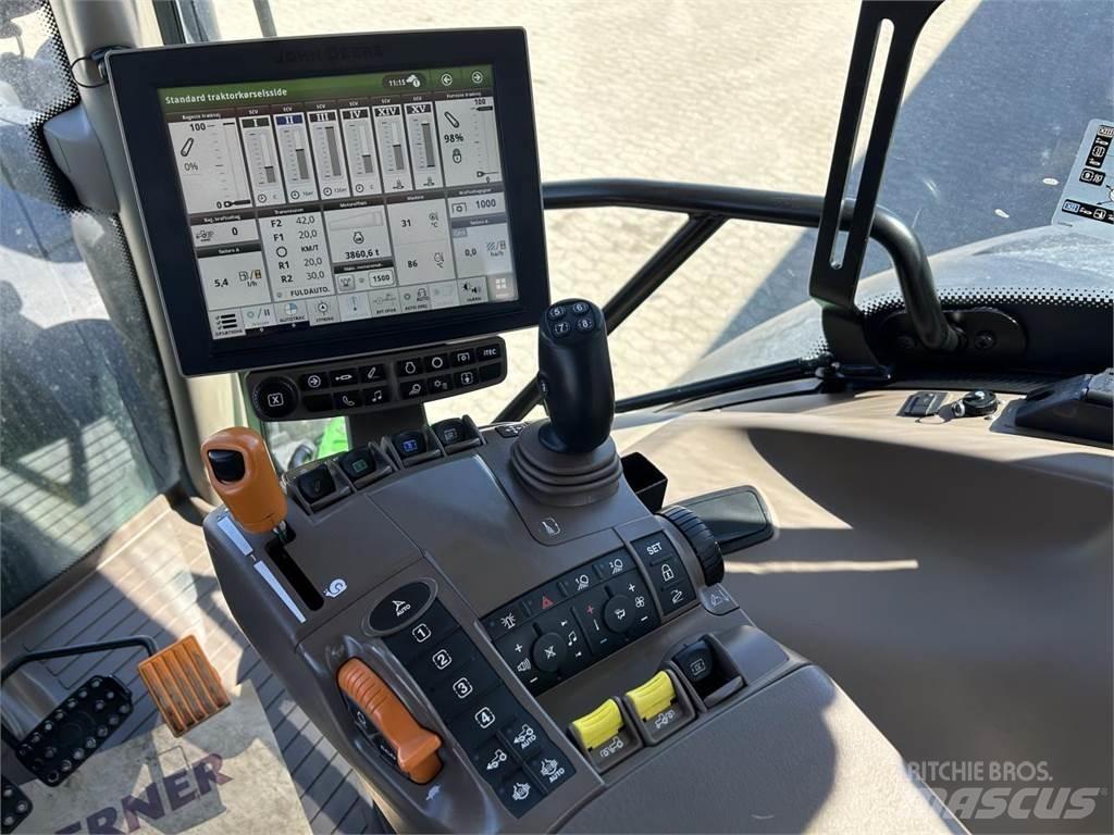 John Deere 6215R Traktoren