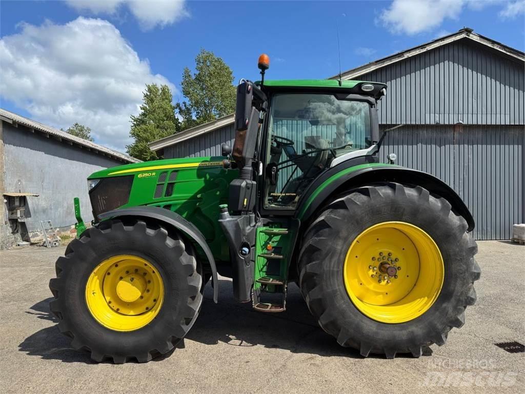 John Deere 6250R Traktoren