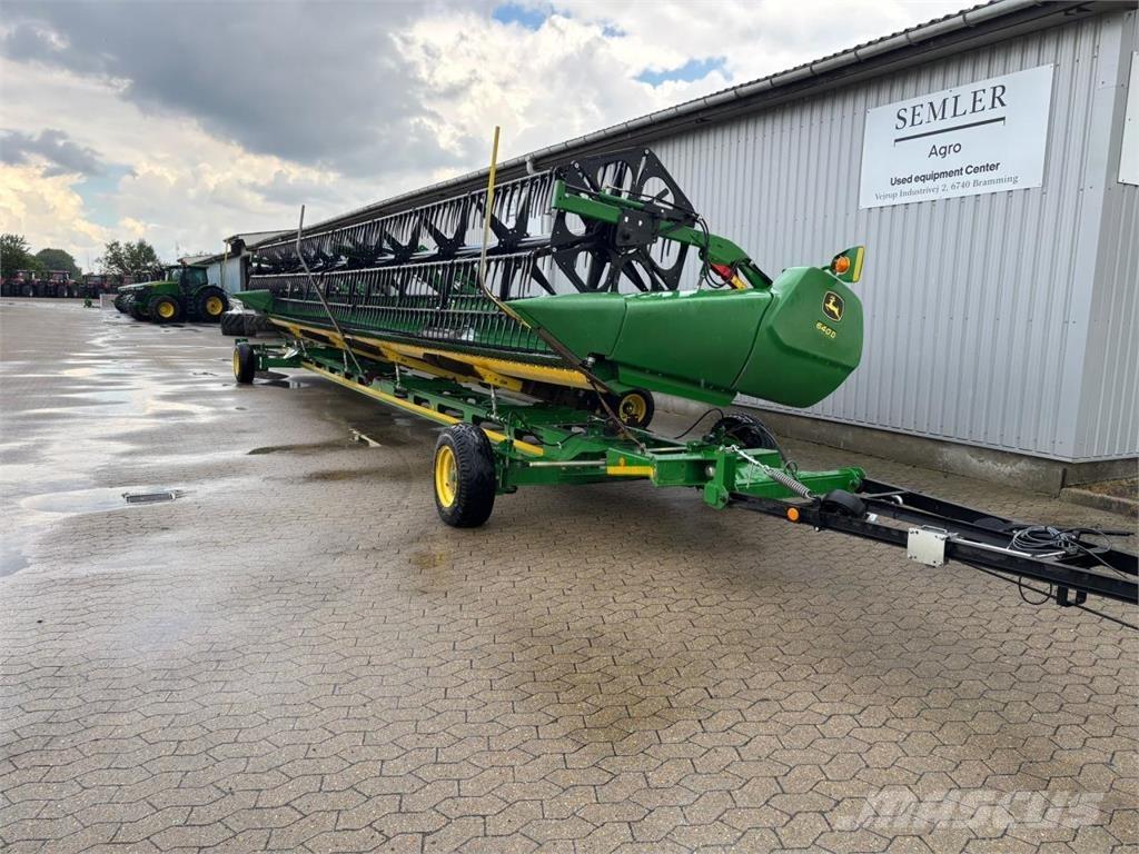 John Deere 640D Erntevorsätze