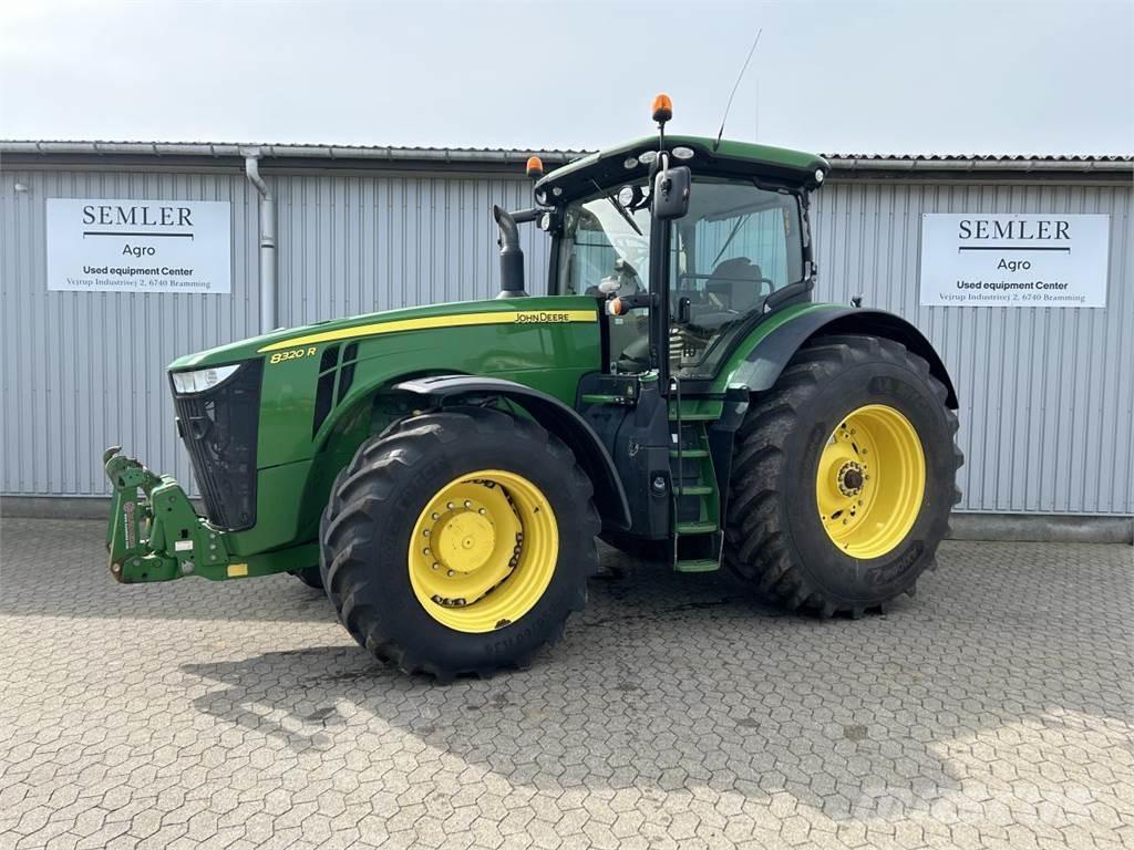 John Deere 8320R Traktoren