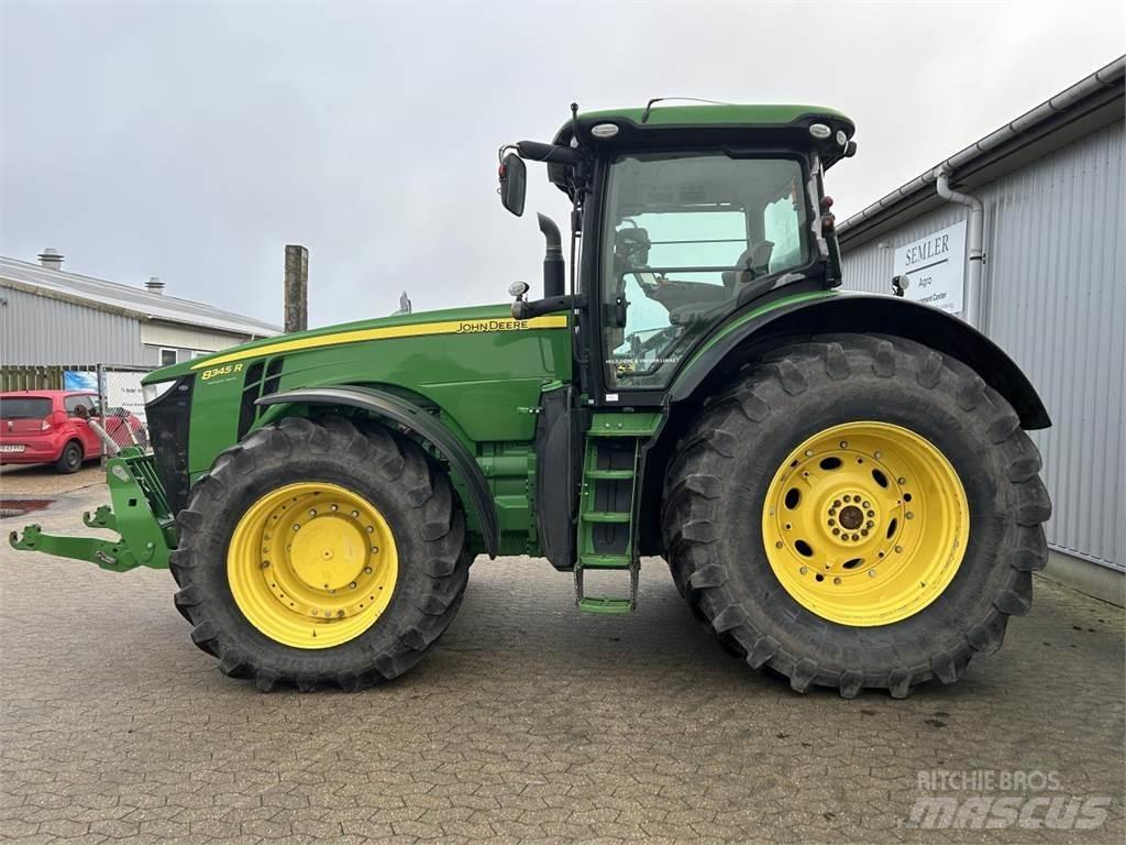 John Deere 8345R Traktoren