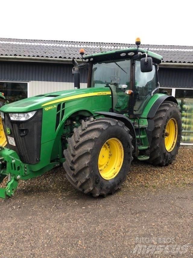 John Deere 8360R Traktoren