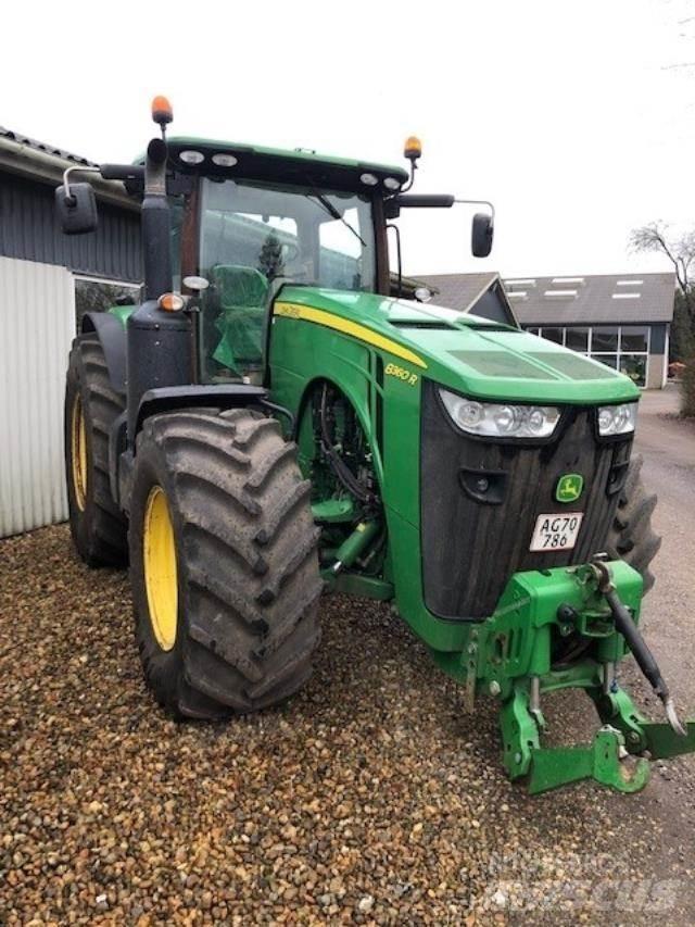 John Deere 8360R Traktoren