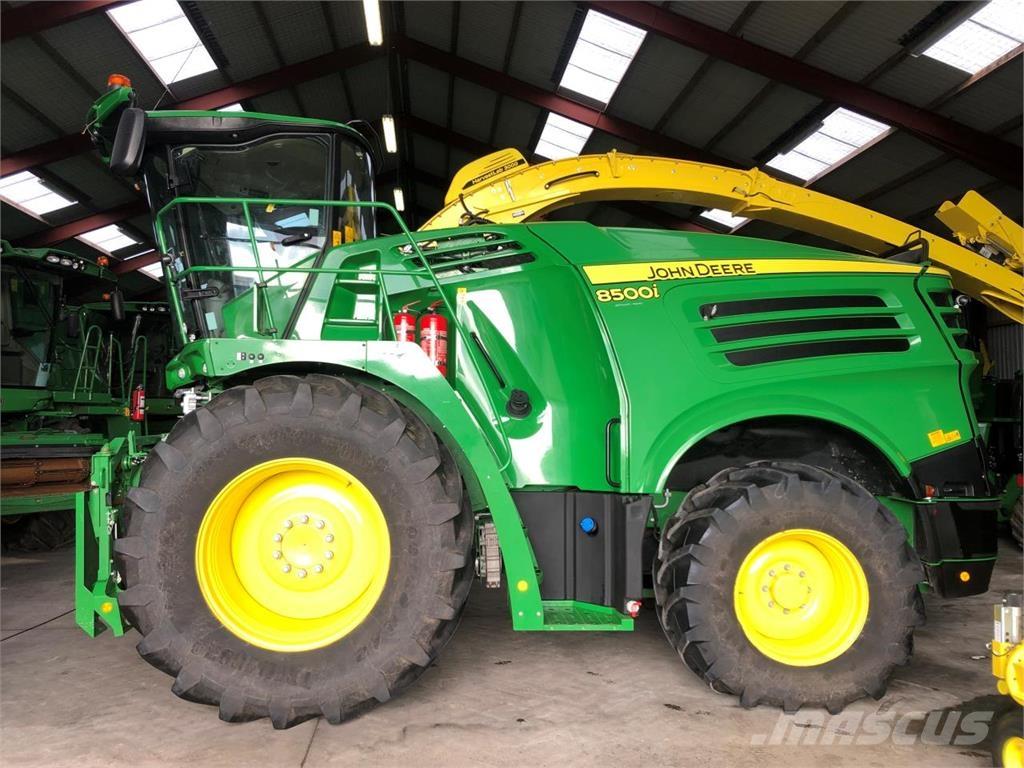 John Deere 8500 Feldhäcksler
