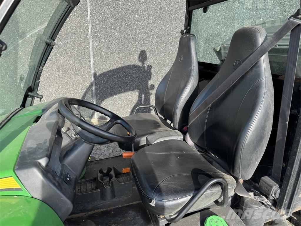 John Deere 855D UTV