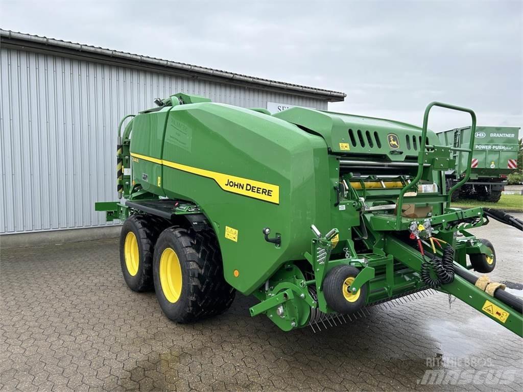 John Deere C441R Rundballenpressen