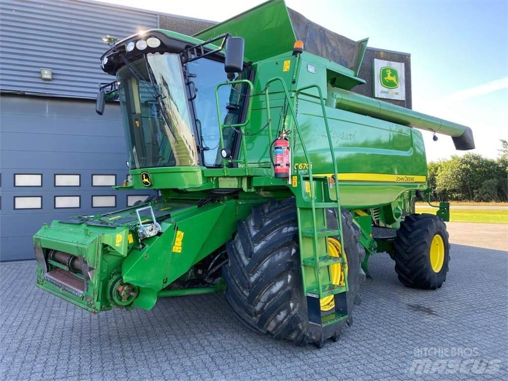 John Deere C670 Mähdrescher