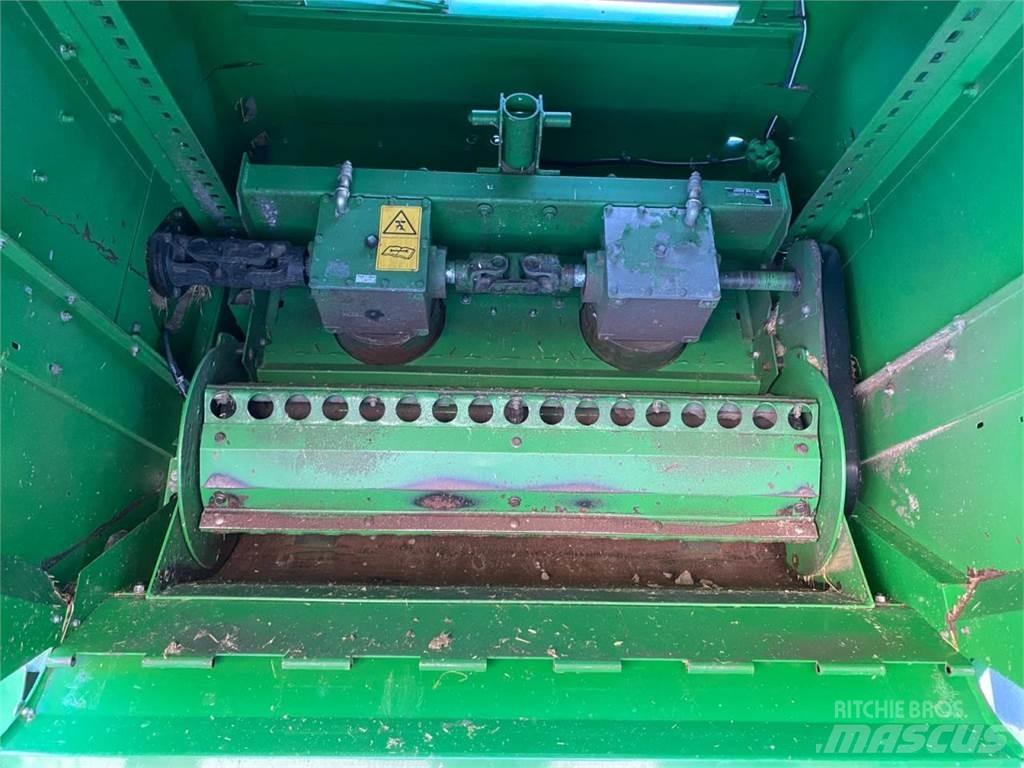 John Deere C670 Mähdrescher