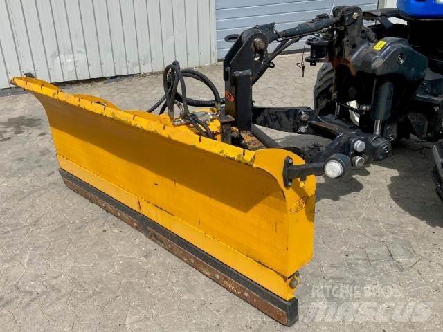 JST 1750 SNEPLOV Schneeschilde und -pflüge