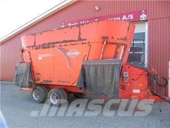 Kuhn 27 M3 Futtermischwagen