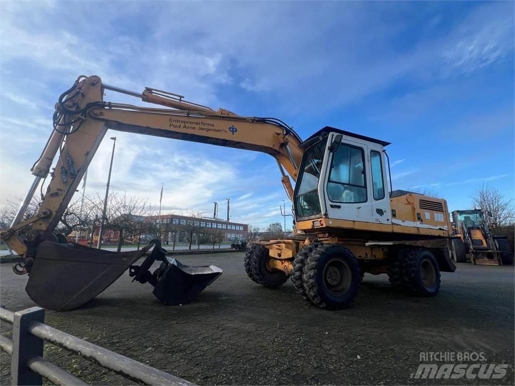 Liebherr 902 Mobilbagger