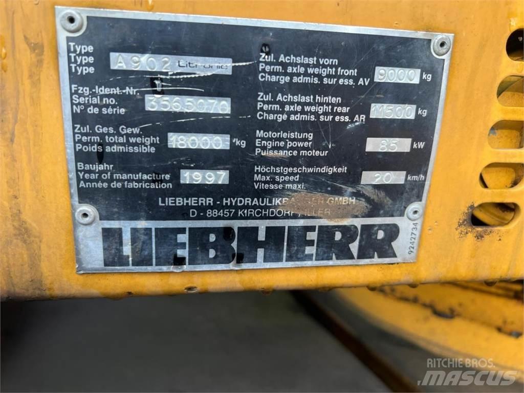 Liebherr 902 Mobilbagger