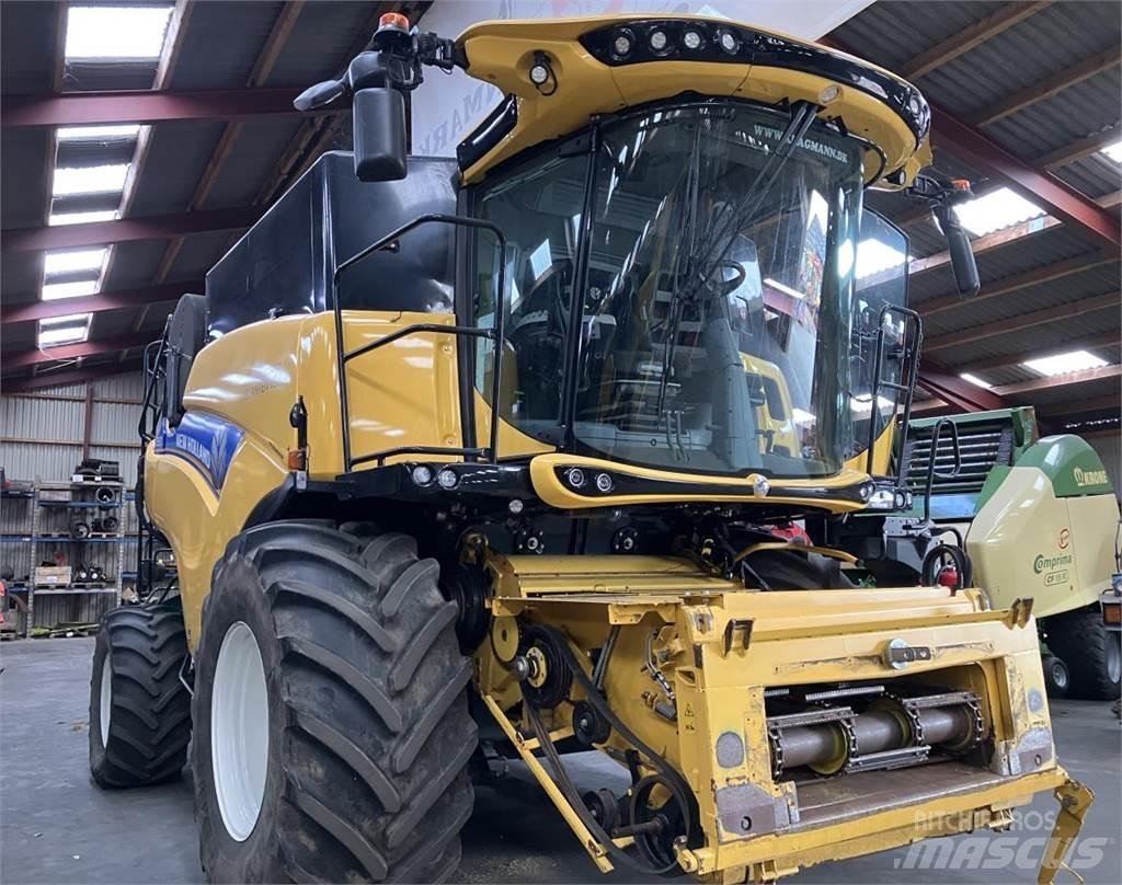 New Holland CR9.80 Mähdrescher