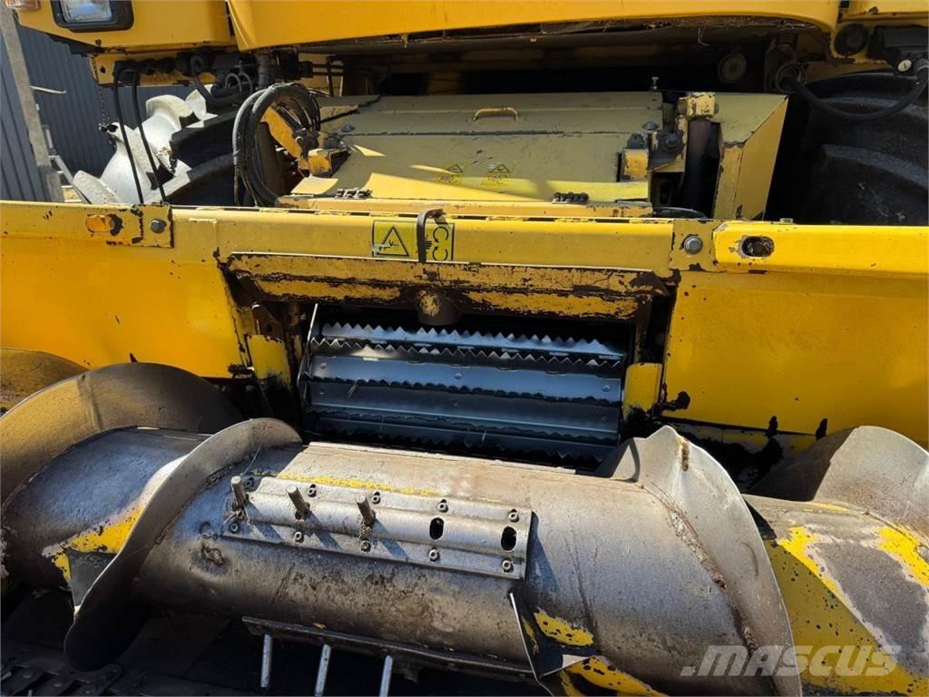 New Holland FX38 Feldhäcksler